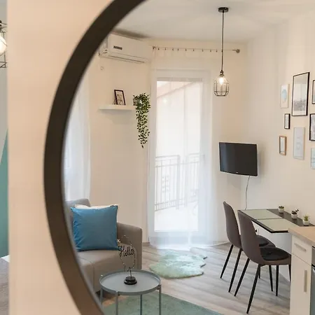 Apartment Into The Blue 2 - Kiraly Street - Ac -selfcheckin Budapest